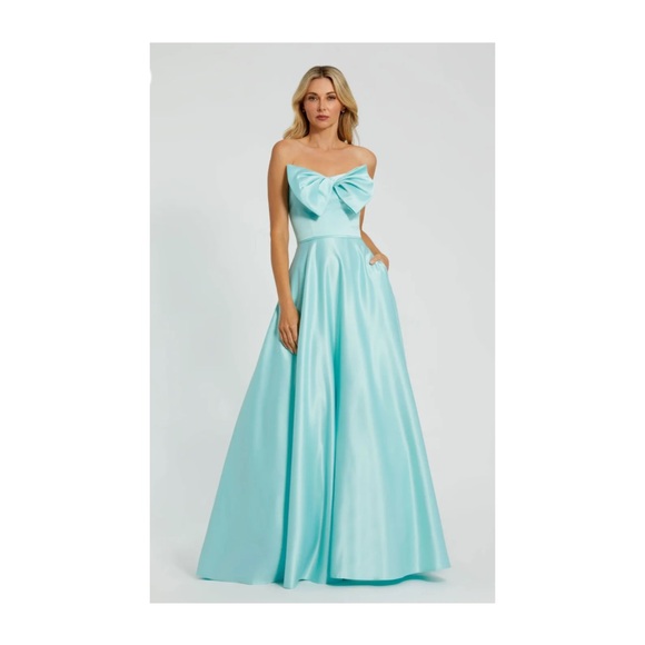 NWT MacDuggal Blue Strapless A-Line Bow Ballgown